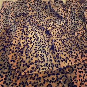 Software velour leopard print pajamas
